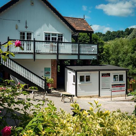 Bath Boating Station Villa Exteriör bild